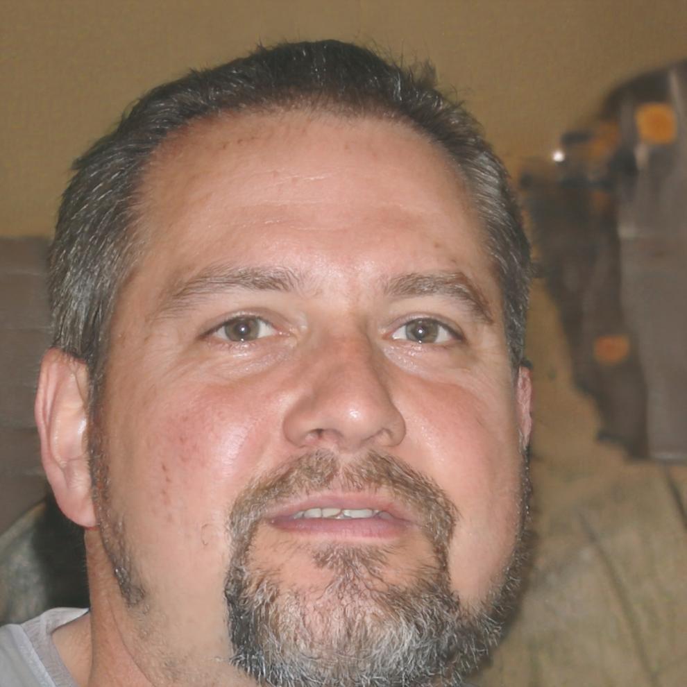 Magnus Eriksen, Senior Investment Analyst